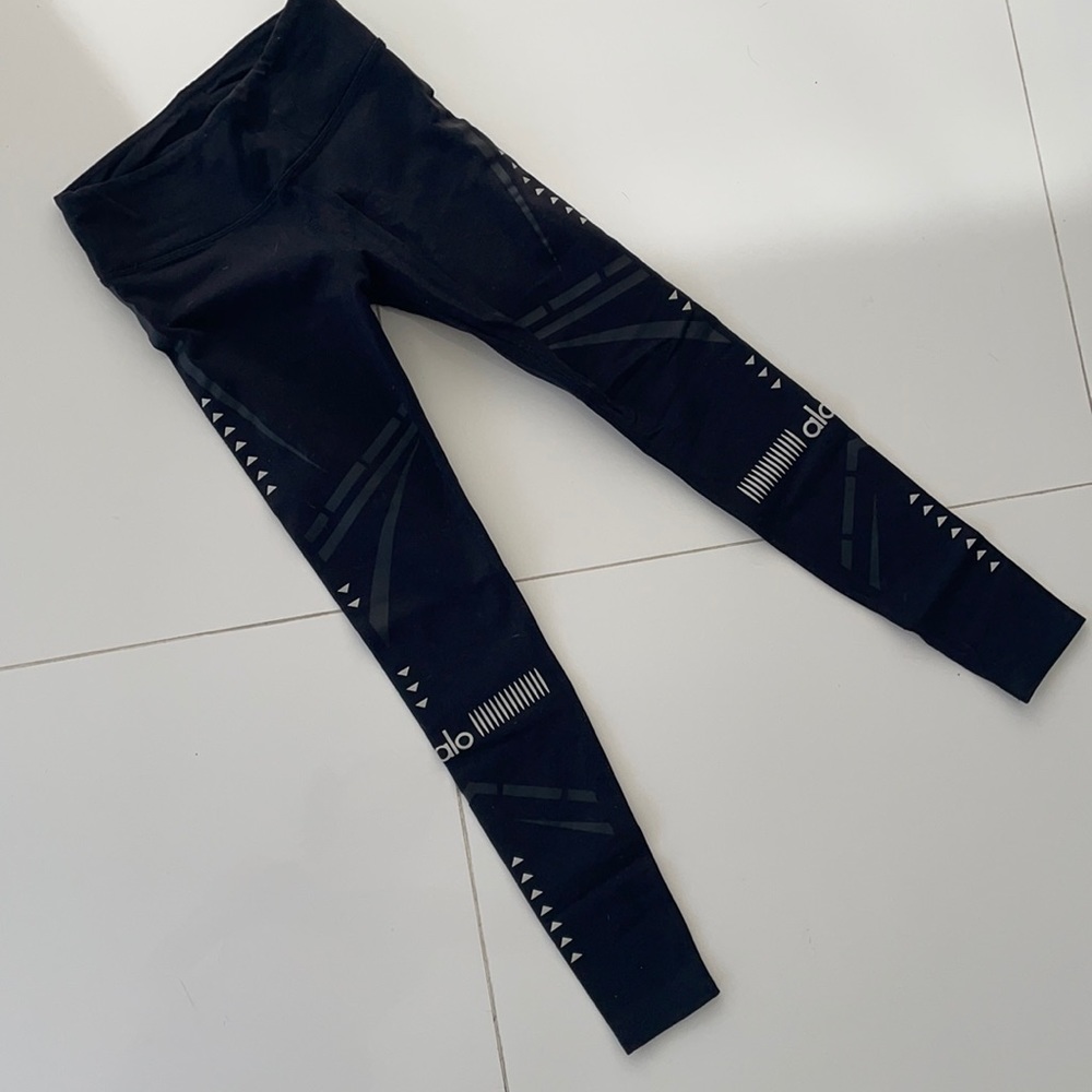 ALO legging. XS. Limited edition style. Airbrush.
